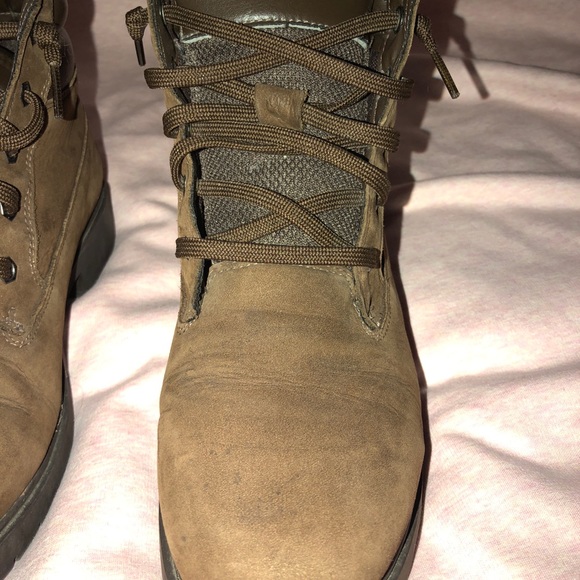 Genuine Timberlands! Very light wear. - Picture 2 of 6